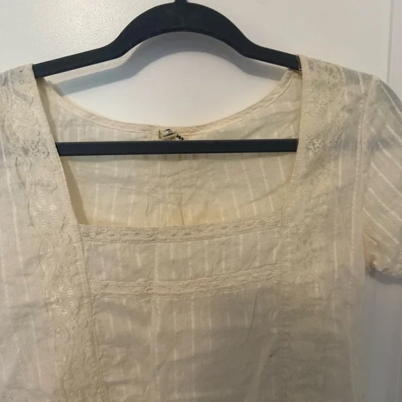 Girl Krazy Cream 100% Cotton Blouse - Picture 3 of 11